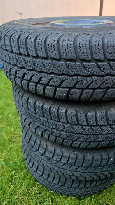 4x zimowe opony Uniroyal
165/70R14