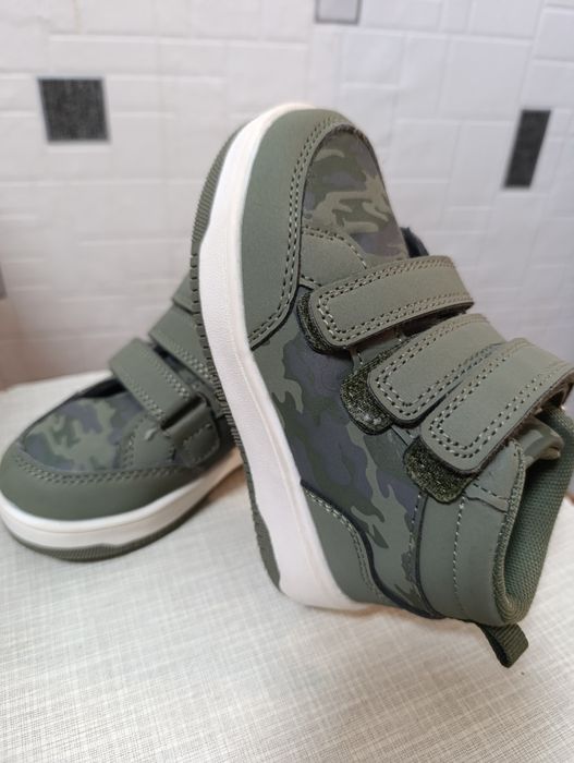 Чобітки демісезонні