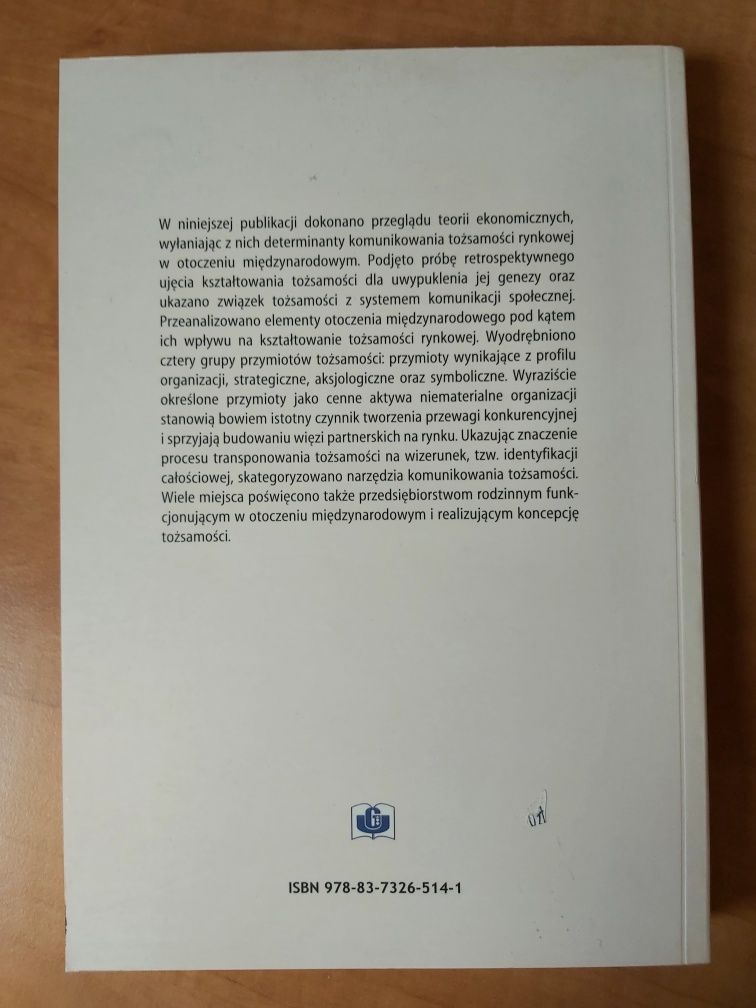 Nikodemska-Wołowik. Komunikowanie tożsamości rynkowej