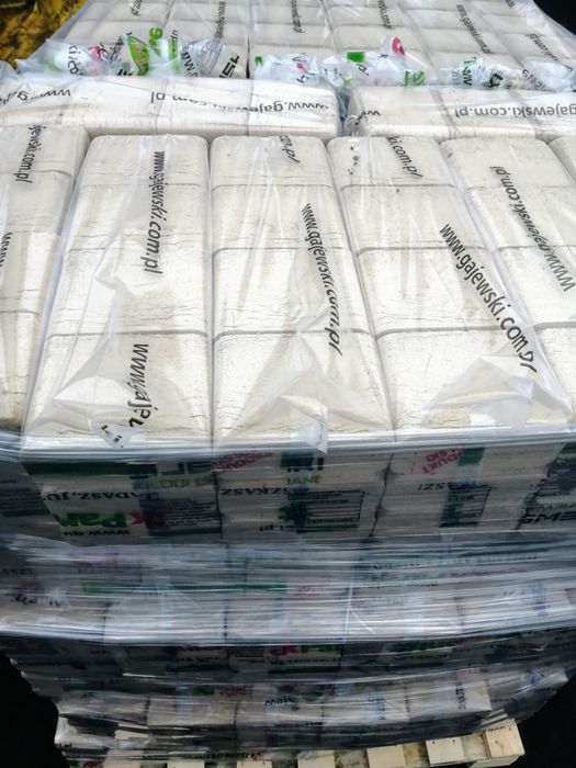 Brykiet Kominkowy Dąb. Opakowania 12 kg. Kostka.