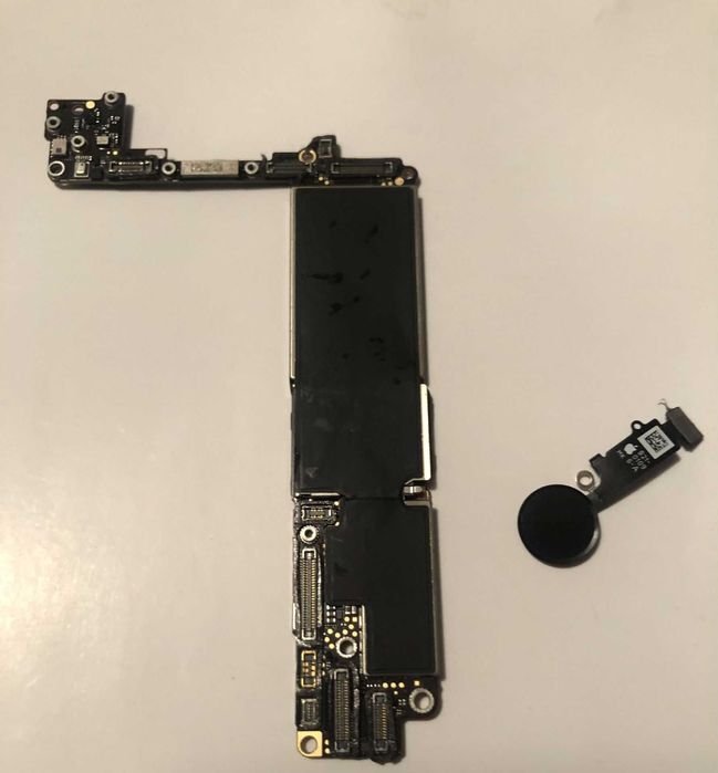 iPhone 7, 8, 8 Plus плата.