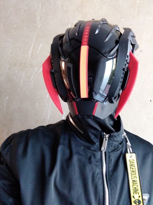 Шлем-маска в стиле cyberpunk/techwear