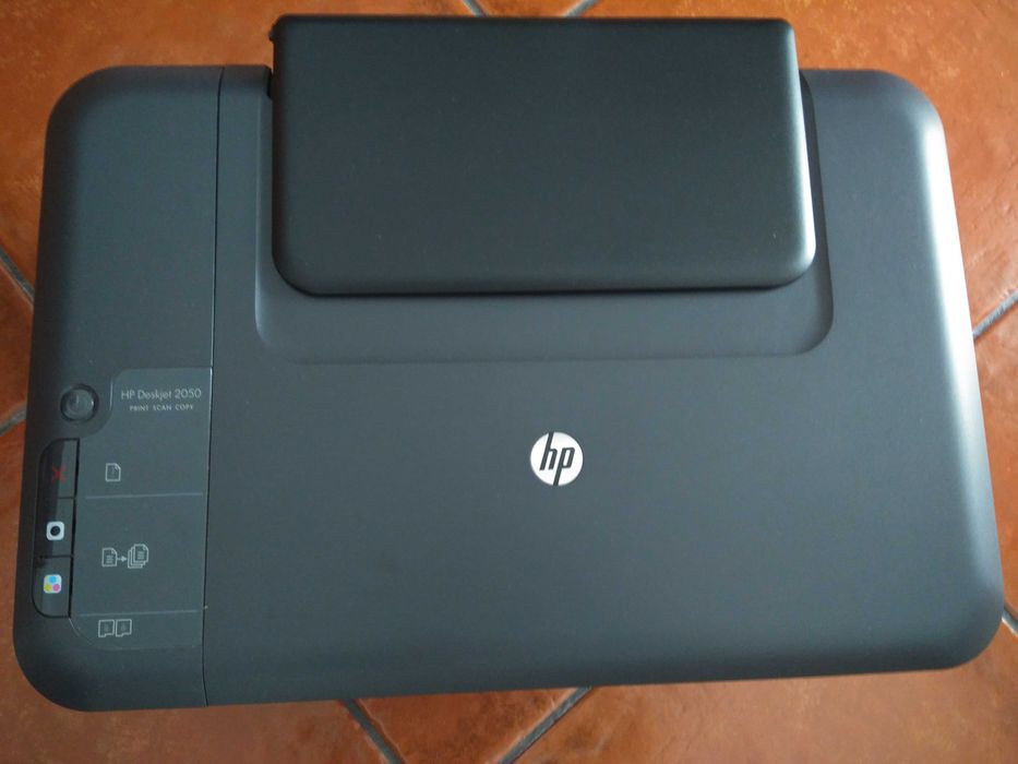 Impressora Multifunções (HP 2050)