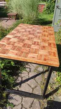 Stół drewniany mozaikowy