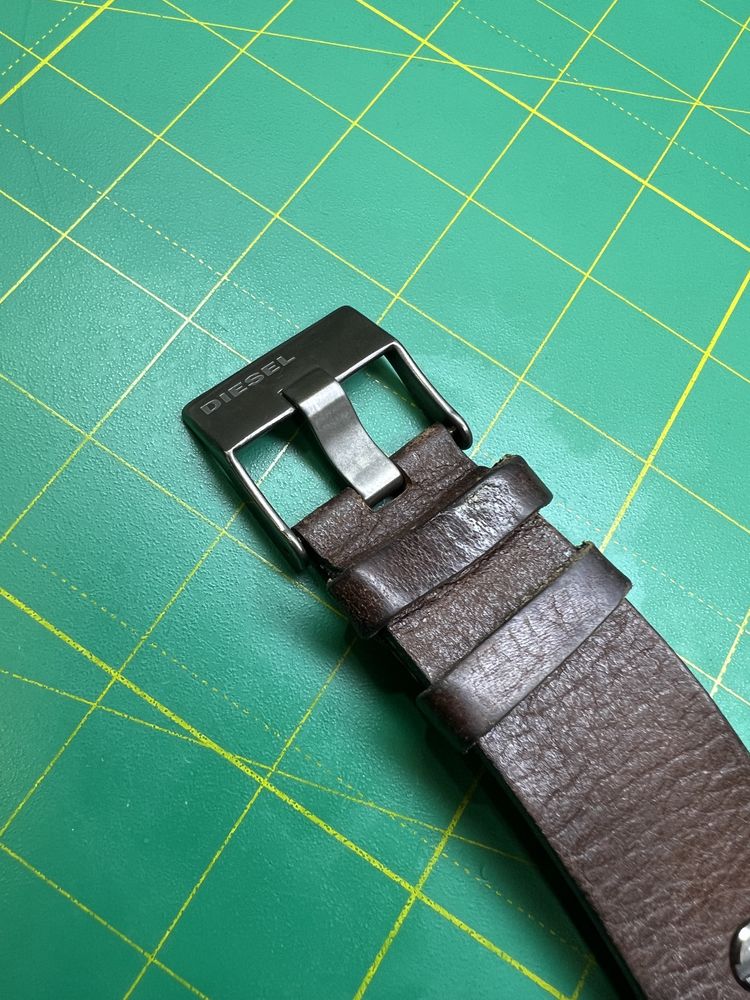 Годинник часы Diesel DZ7314