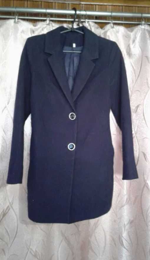 Куртка і пальто розмір L 46-48 зріст 165 одним лотом всього 300 грн.