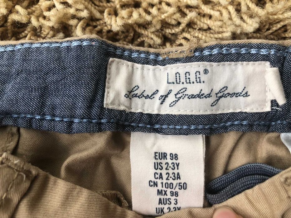 Casaco Zippy e calça C&A