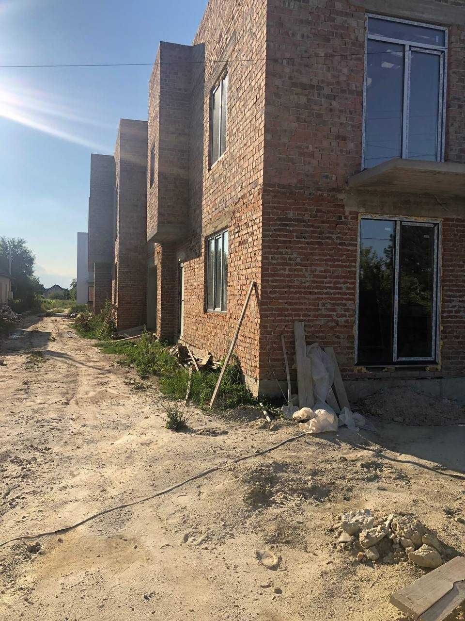 танхаус у вовчинцях