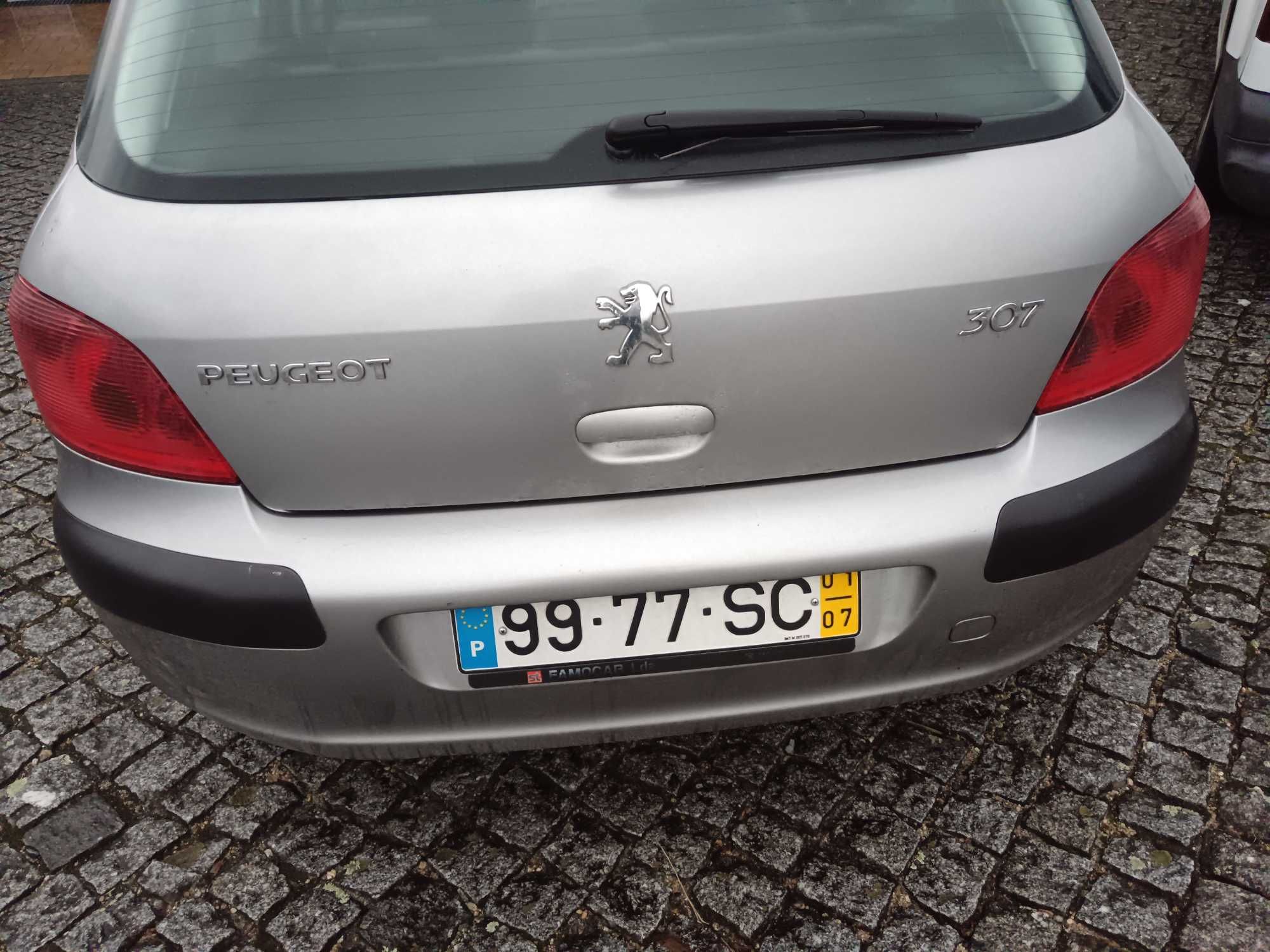 Vendo barato. Está em bom estado.