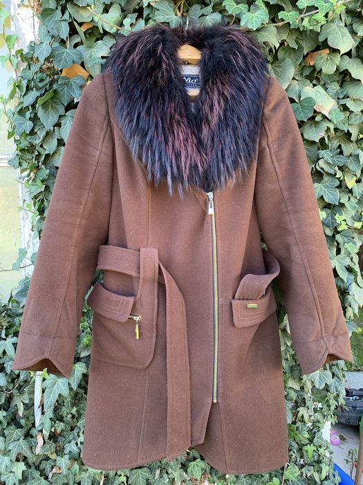 Пальто жіноче з штучним хутром