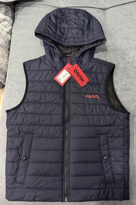 Безрукавка/ жилет Hugo, розмір М нова оригінал, Hugo Boss