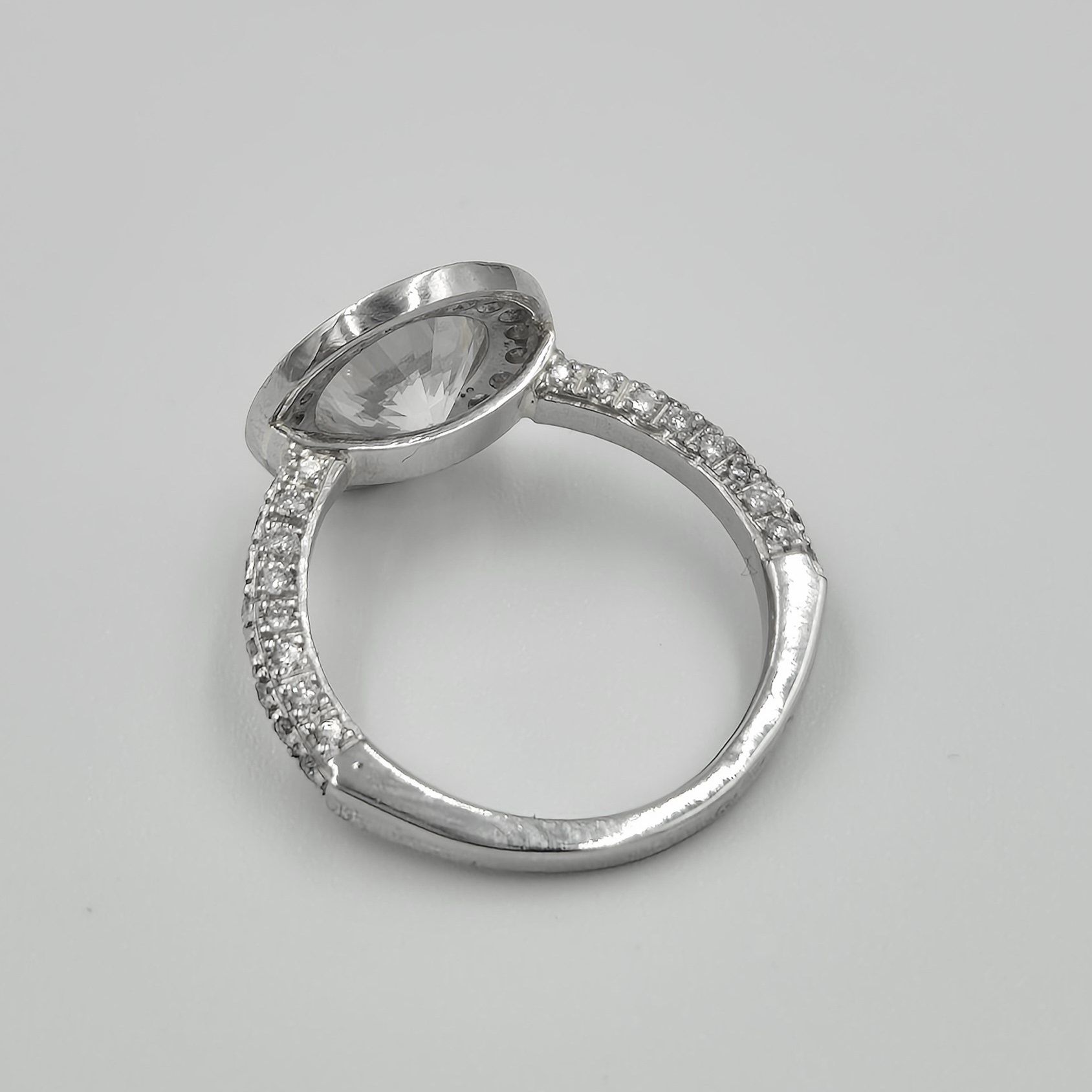 Platynowy pierścionek z diamentami 2.53ct p.950