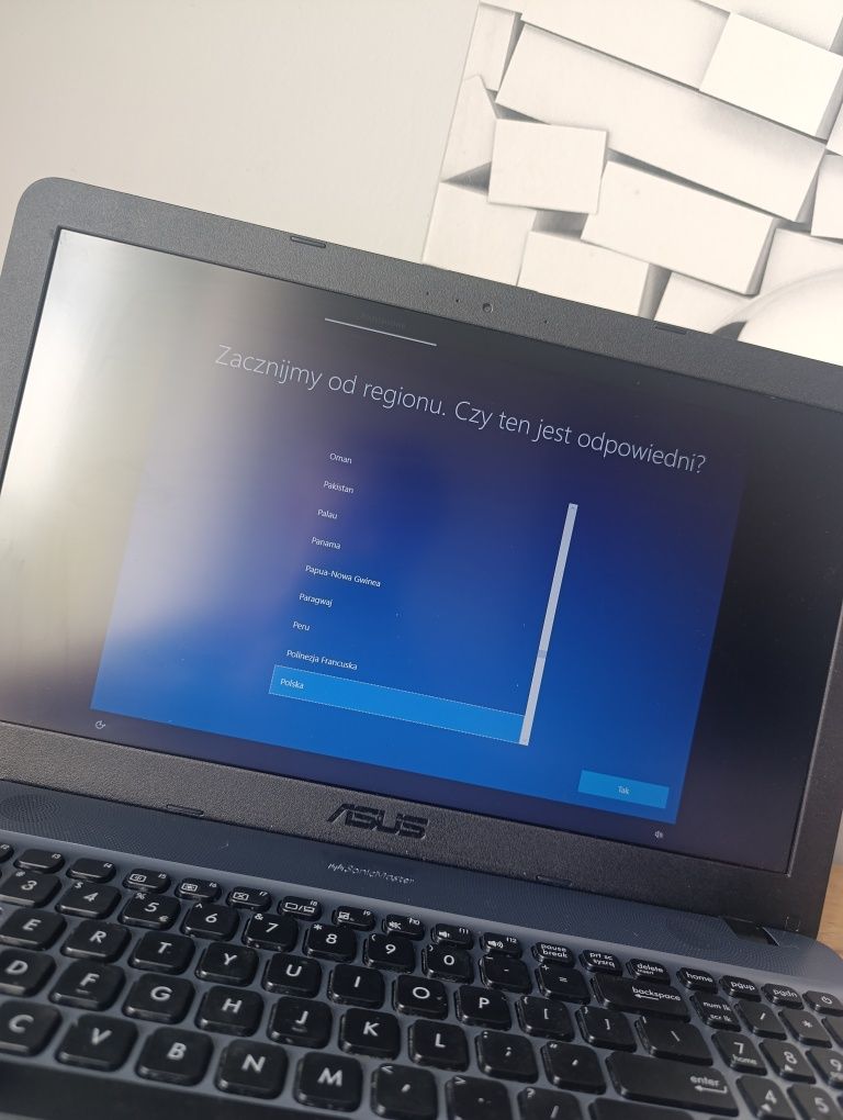 Laptop Asus R541U i3-6006U 4GB RAM 256GB SSD Full HD Windows 10