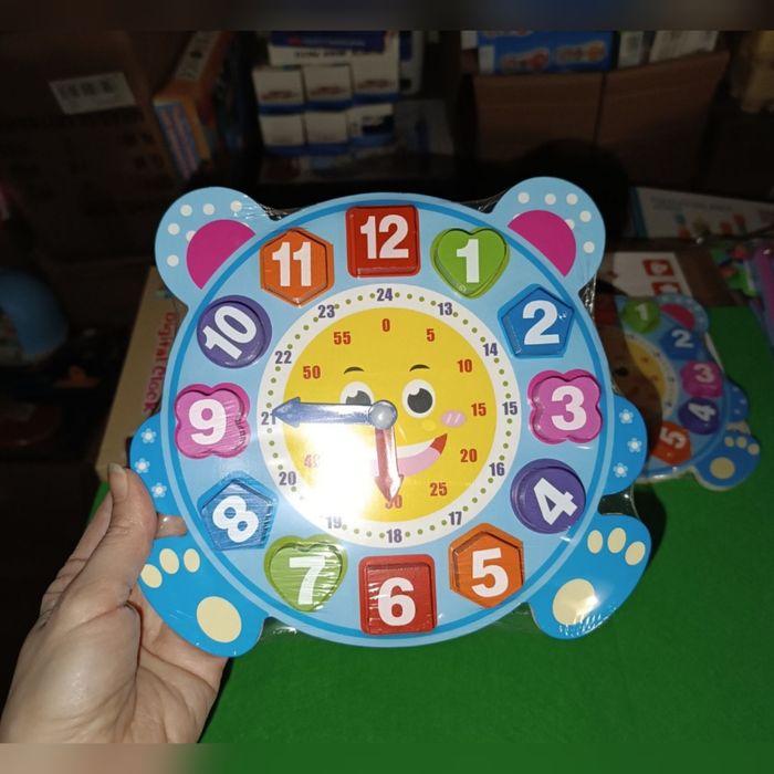 Дерев'яний годинник 2 в 1 сортер шнурівка шнуровка геометричні фігури