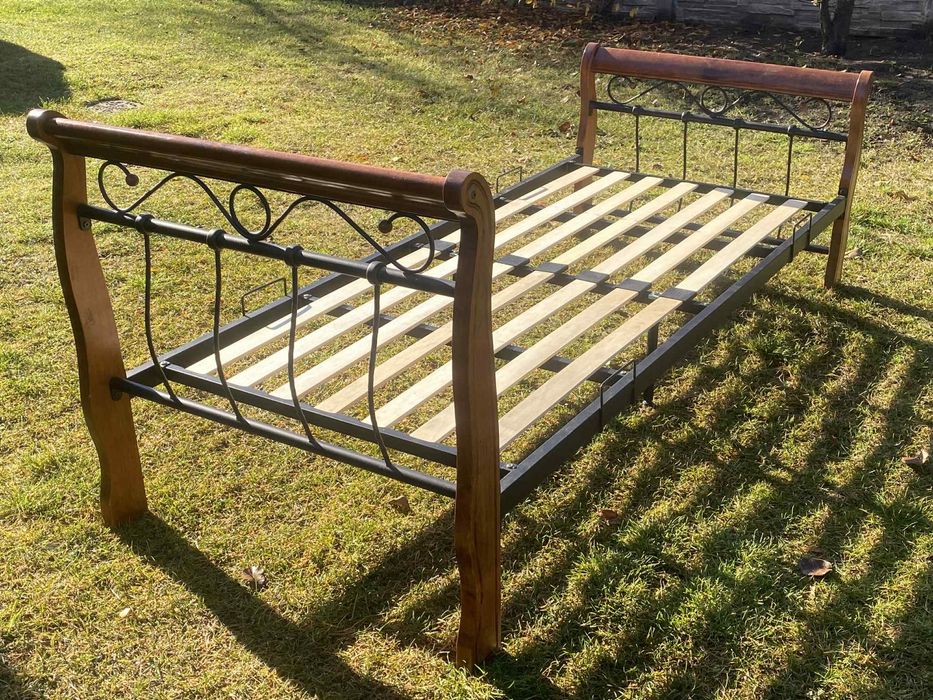 Łóżko pojedyńcze 90x200 z materacem