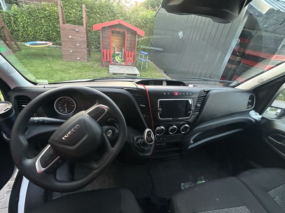 Iveco Daily 35-180 Himatic 2023 rok super stan