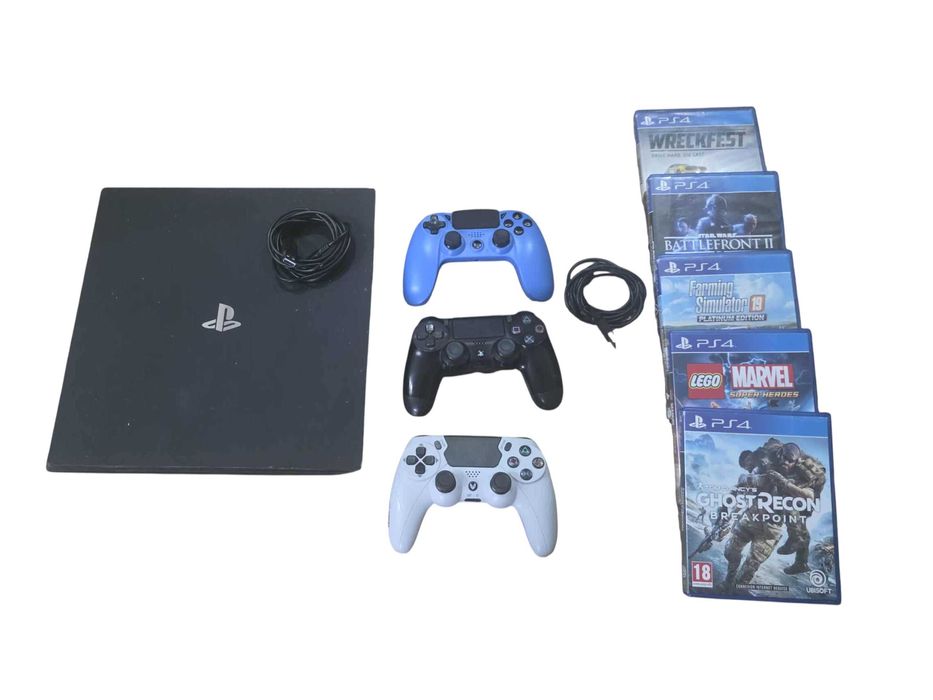 Konsola PS4 Pro + kierownica THRUSTMASTER T150