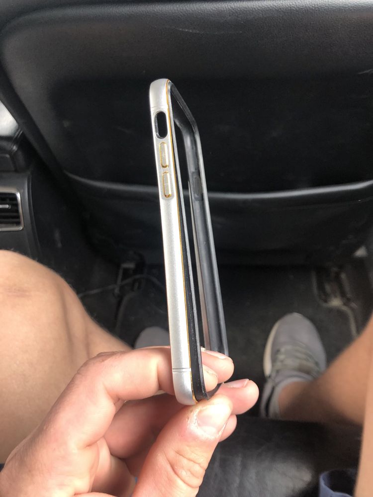 Чохол рамка spigen iphone 6,7,8,se