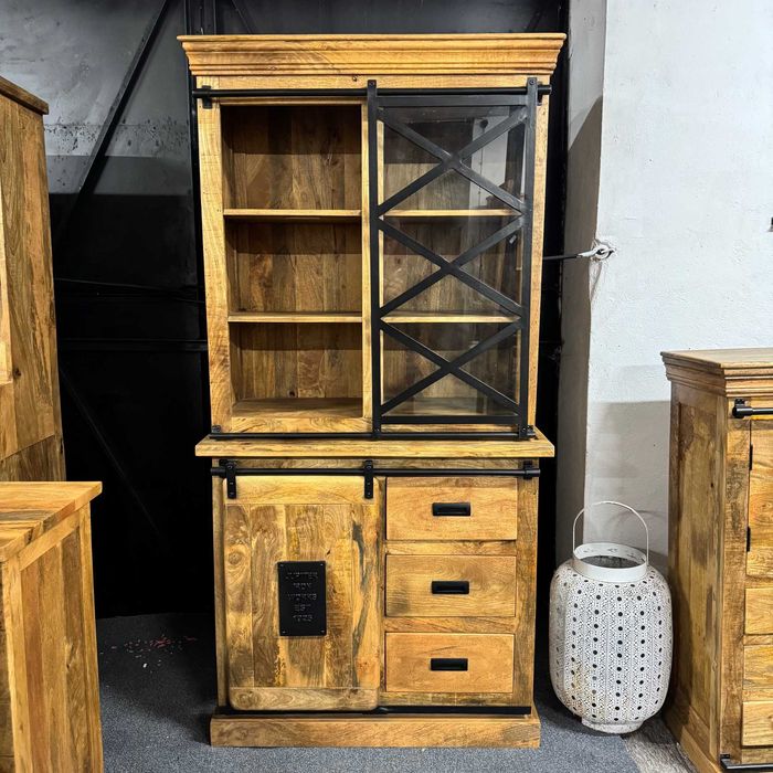 Piękny wyjątkowy drewniany kredens bufet serii Works w MangoMeble