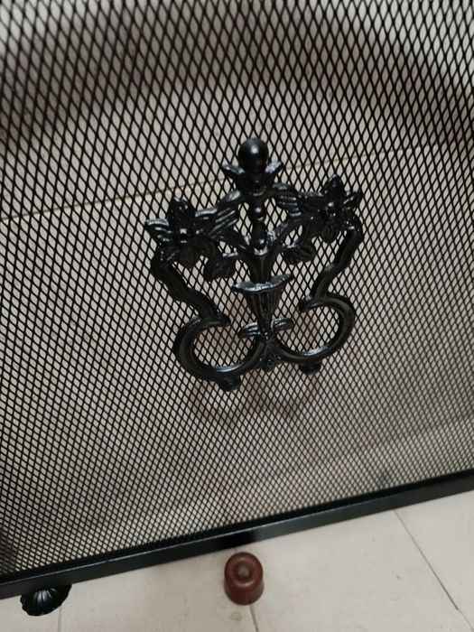 Tampa frente de lareira