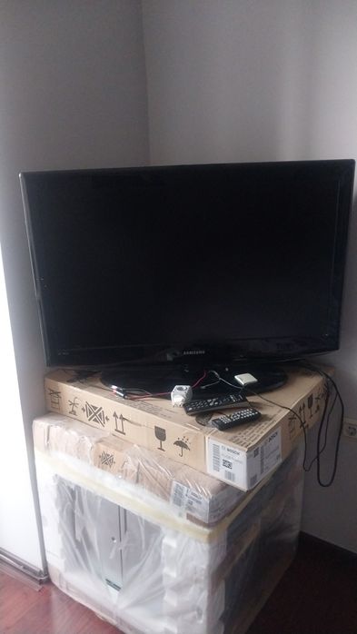 Самсунг 37 дюймів