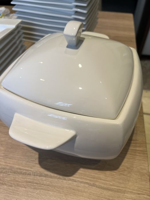 Zastawa obiadowa dla 10 osob