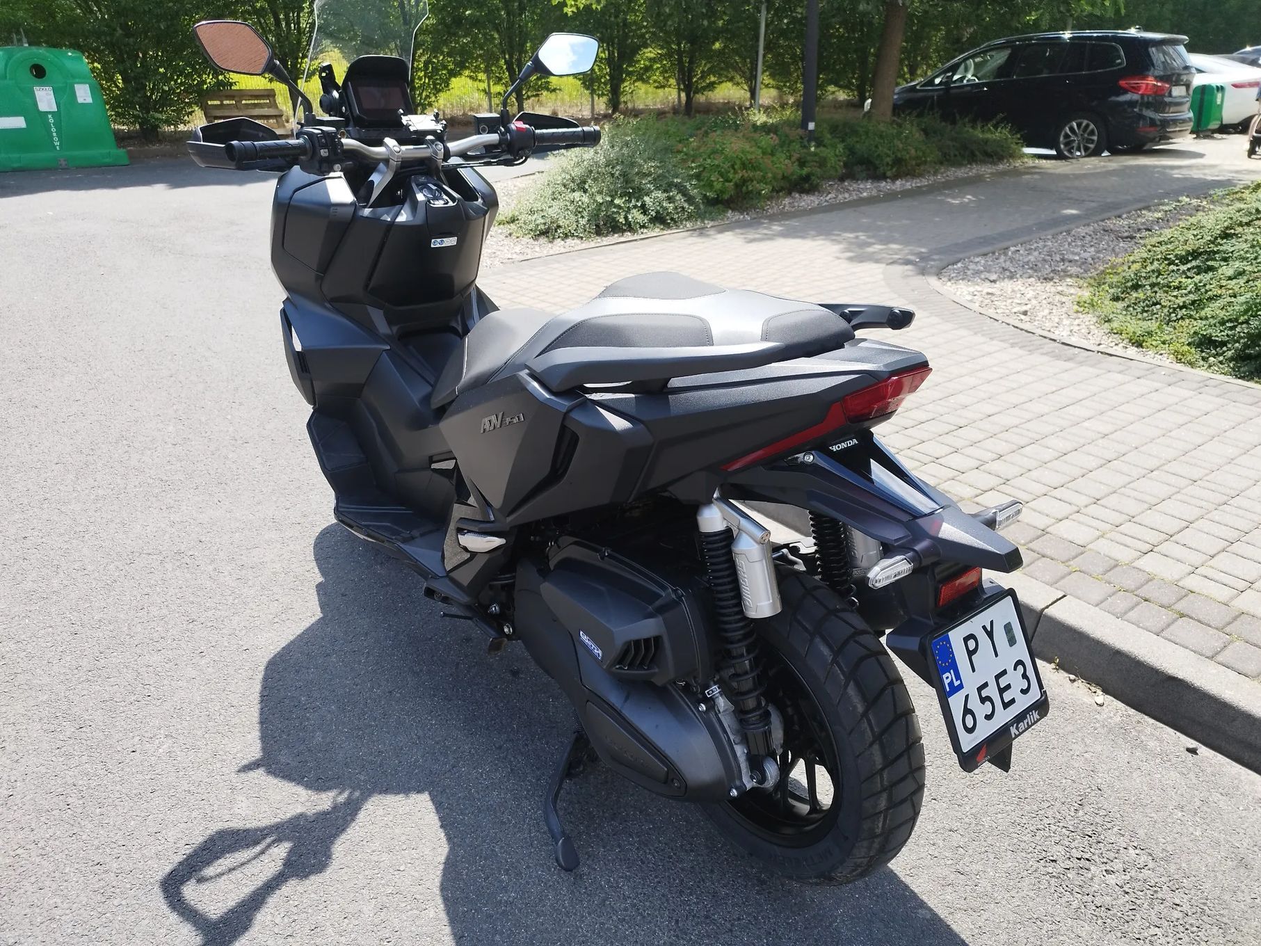 Honda ADV350 przebieg 790 km, gwarancja do 06.2027, kupiony w salonie Honda Karlik