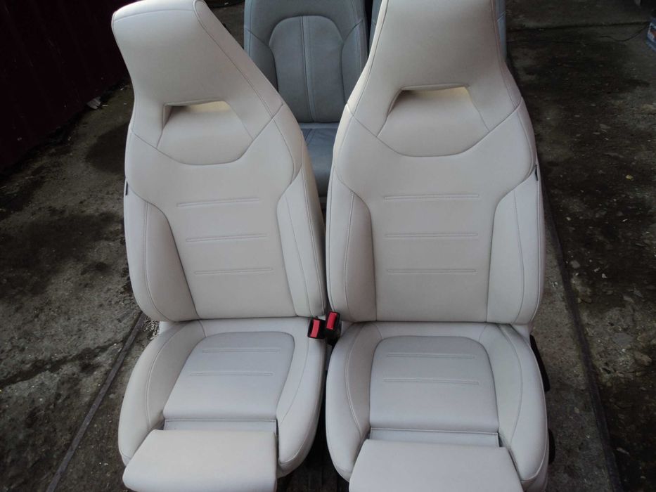 МЕРСЕДЕС  шкіра рекаро два ліфта сидіння ман рено сітроєн пежо