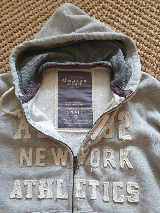 Abercrombie & Fitch bluza rozpinana z kapturem