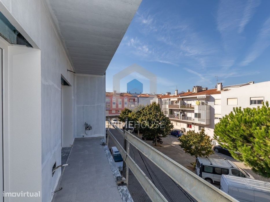 Apartamento T3 Novo com Varanda e Arrecadacao - 1ESQ, Brejoeira