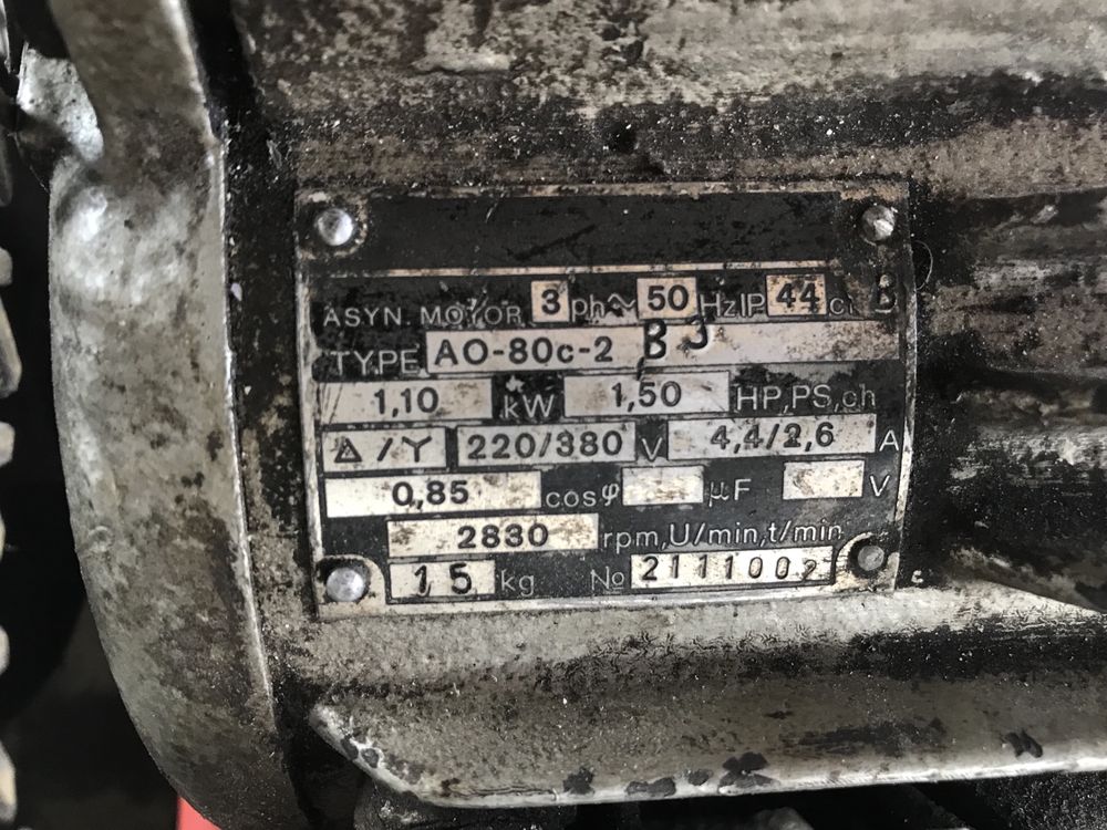 Kompresor spręzarka 100l dwutłokowa.