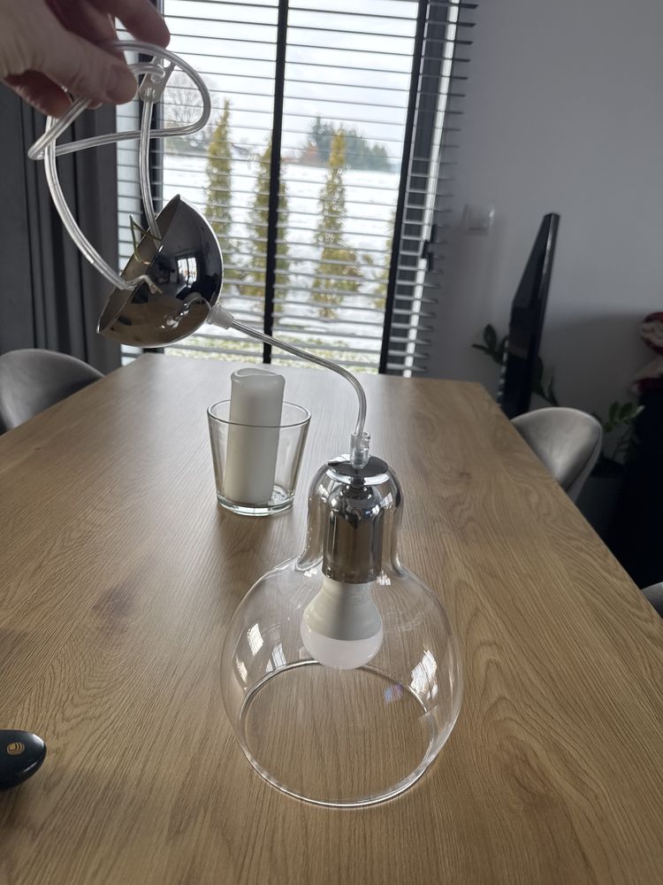Lampa wisząca szklana z regulacją długosci kabla z Agata Meble