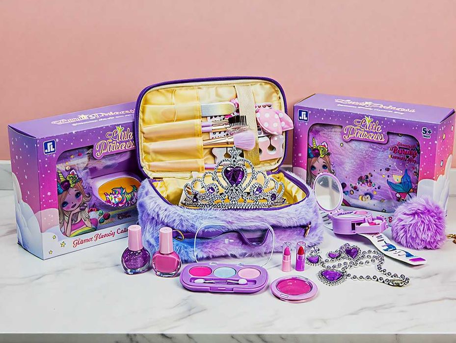 Подарочный набор детской косметики с кейсом, 3 вида. Frozen, Unicorn.