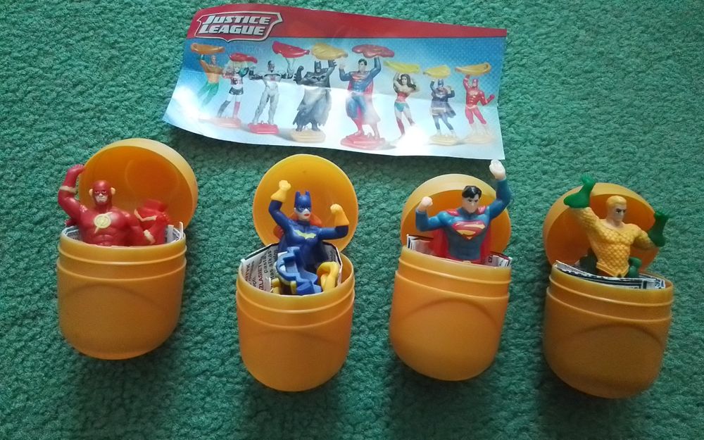 Figurki Liga Sprawiedliwości Justice League Kinder Niespodzianka nowe