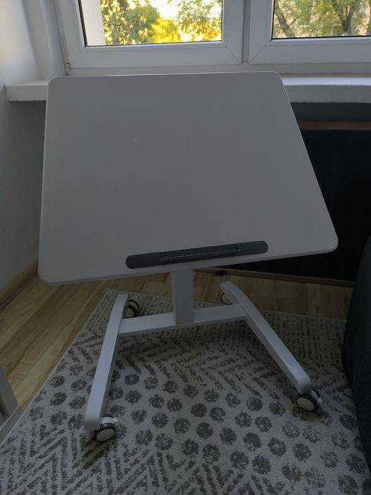 Biurko Mobilne Regulowane Składane Stolik  70x52cm Sense77