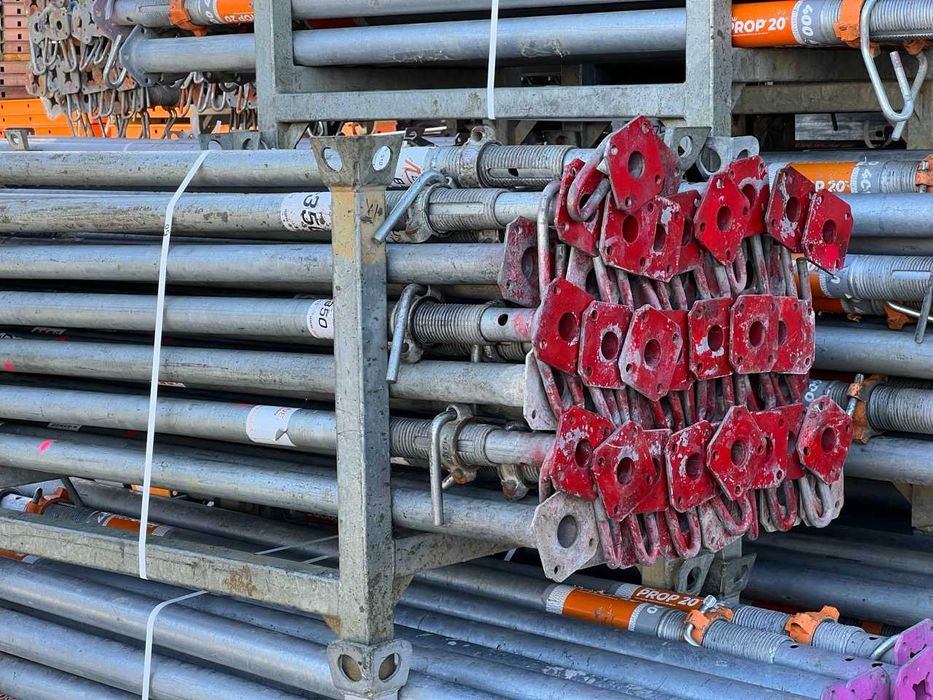 Szalunek stropowy 200m2 - Używany! Stemple, doki, głowica, trójnóg