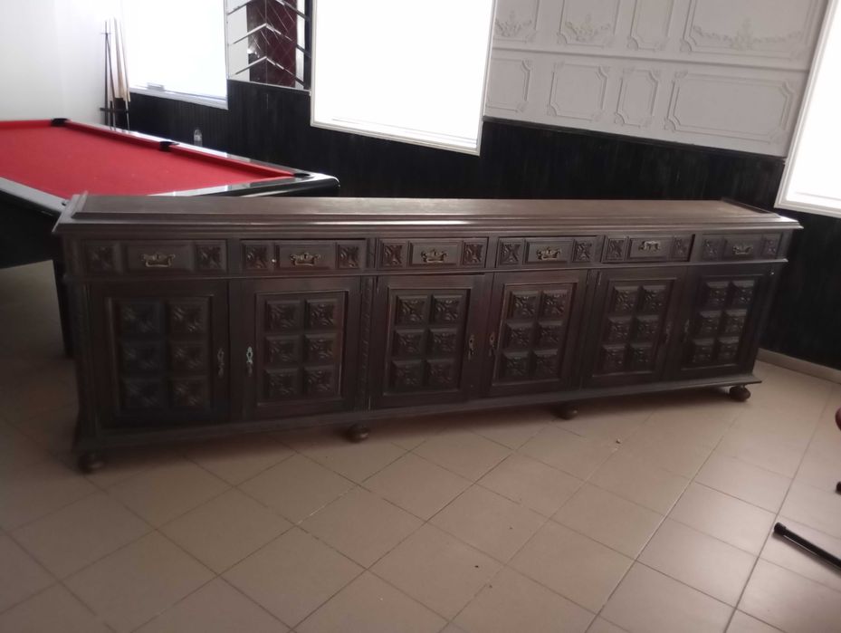 Móvel de sala que pode ir 1 com o outro em cima ou separado!