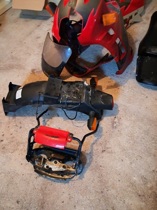 Suzuki GSX600 F carenagem