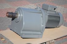 Motoreduktor 15kw. 43obr./min.. BAUER