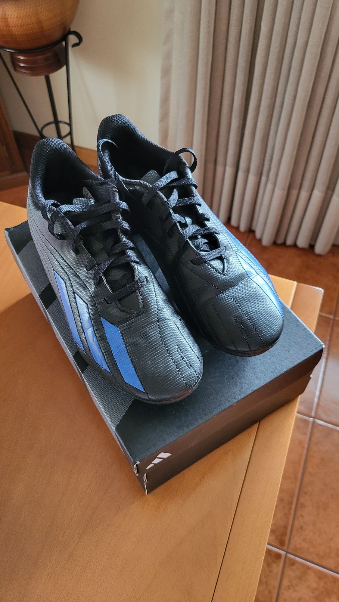 Chuteiras Adidas