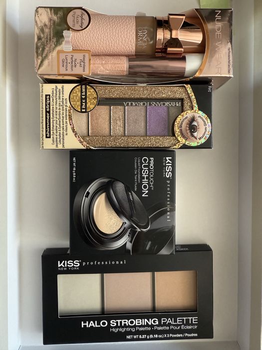 Zestaw kosmetykow Physicians Formula, KISS