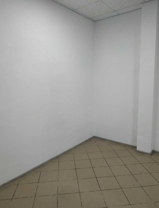 Оренда комерційного приміщення під магазин, аптеку та інше в Нікополі