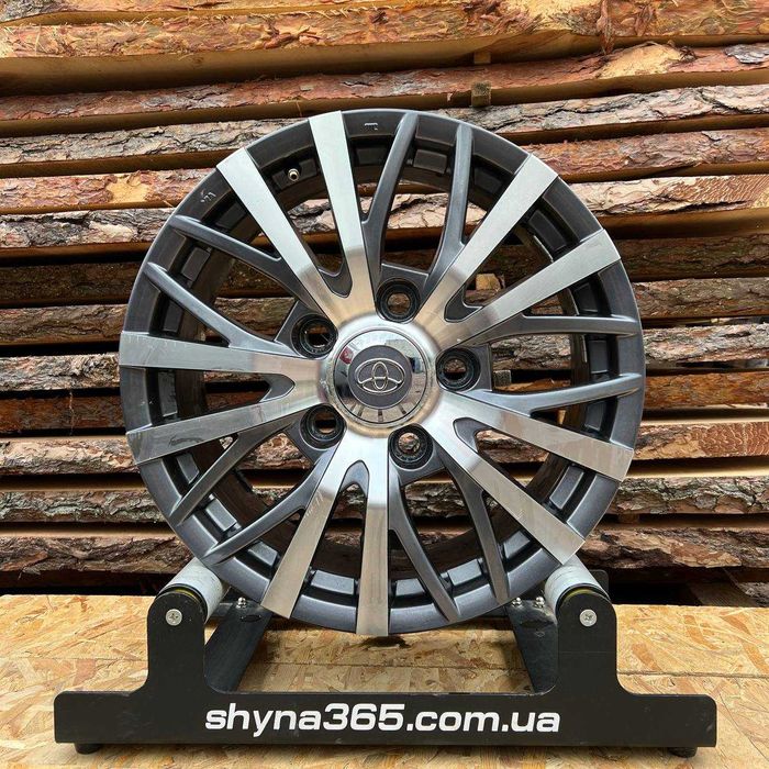 ДИСКИ оригінальні БУ TOYOTA R18 8J 5X150 ET56 DIA110 GMF Тойота