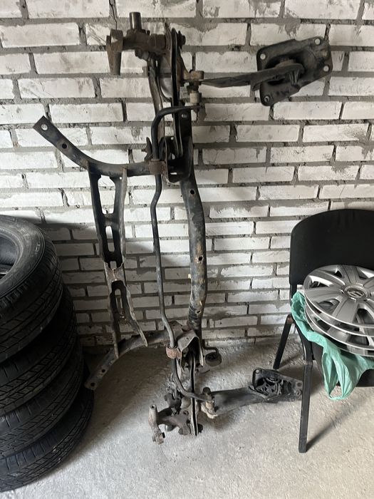 Задня балка шкода a5 2010