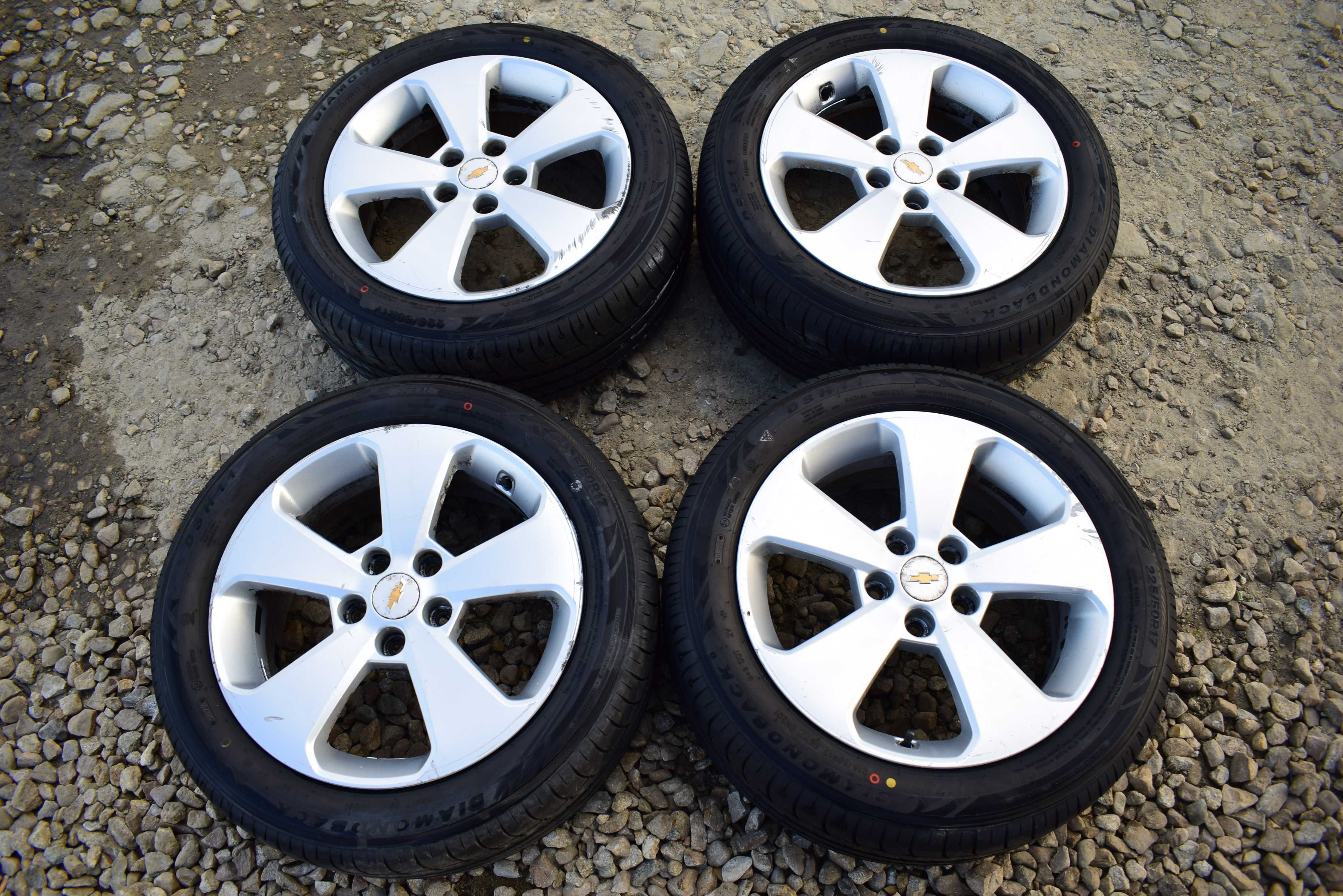 4× Felga felgi opona Chevrolet Cruze 7.0" x 17" 5x115 ET 44. 225/50r17