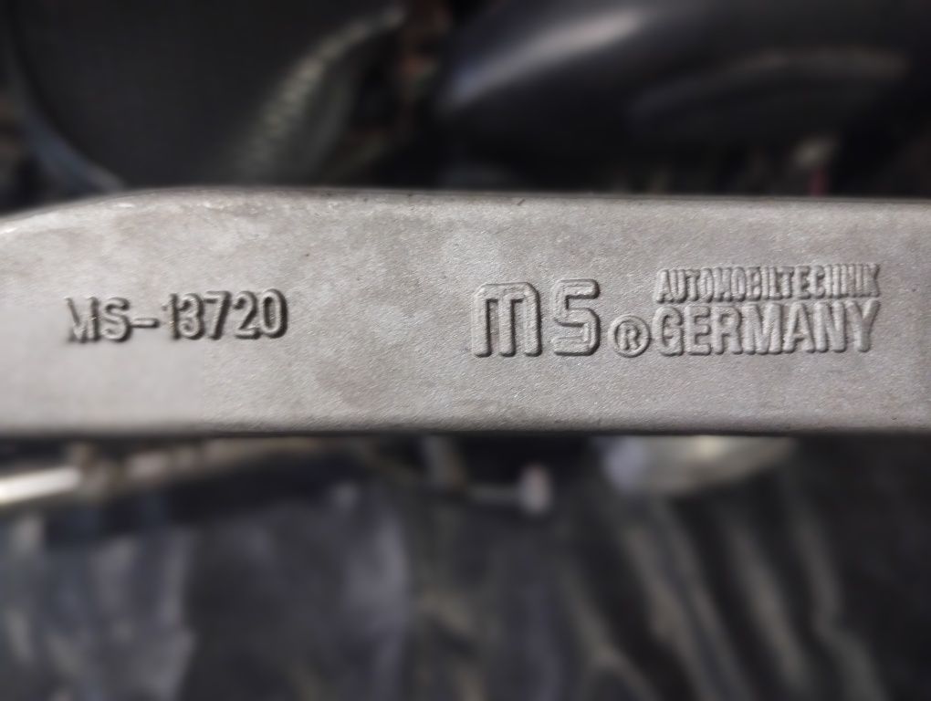 Ричаг поперечний, Audi A6,A4. Skoda. Passat B5. 13720-pcs-ms