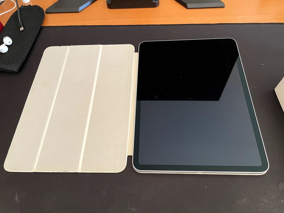 iPad Pro 2020 2ª geração - 128GB + Capa Folio oficial