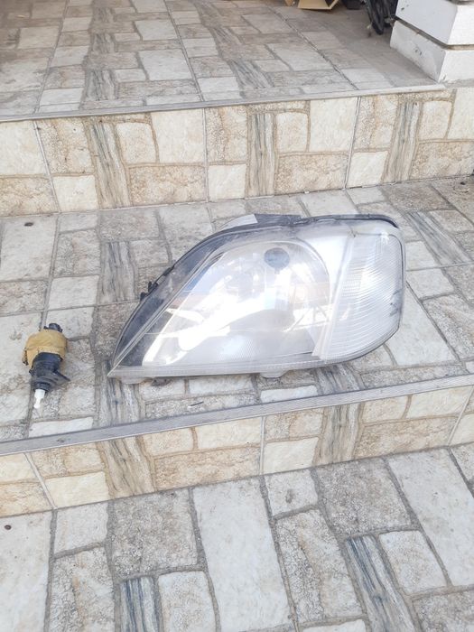 Фара передняя левая Рено, Дача