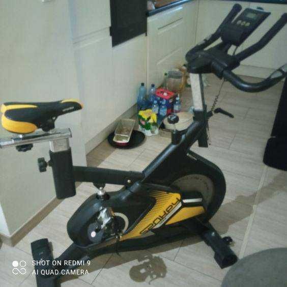 rower spiningowy stacjonarny wysokiej klasy