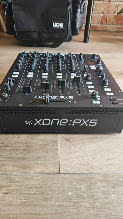 Mixer Allen & Heath Xone PX5